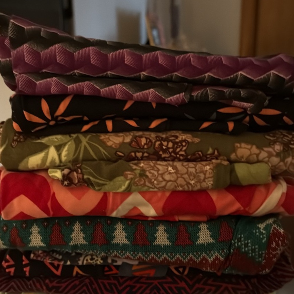 LULAROE LEGGINGS LOT! Sold together $50.00